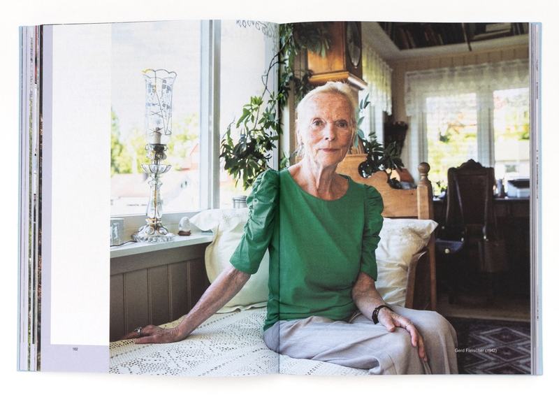 Een spread uit het boek Lebensborn