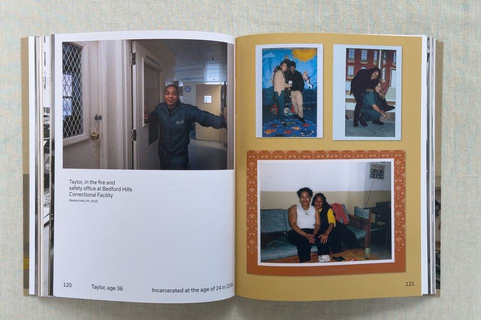 Sara Benett Look inside