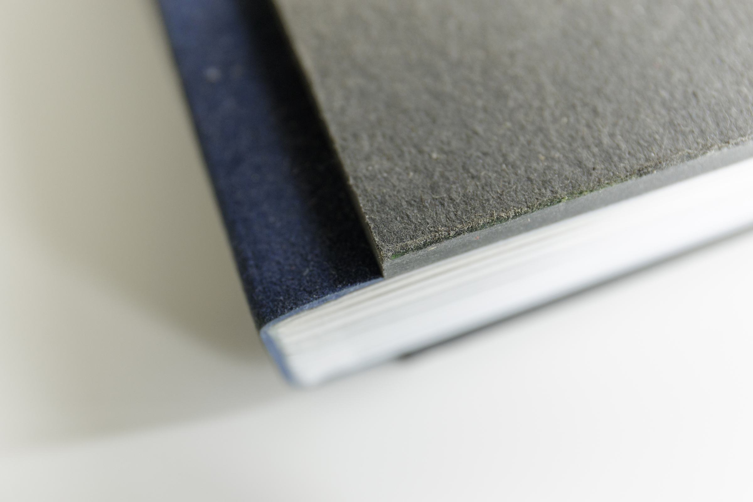 Close up cover - met blauw en grijs